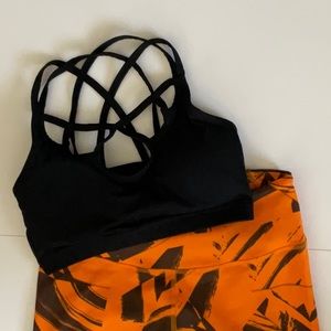Black Crisscrossed Sports Bra